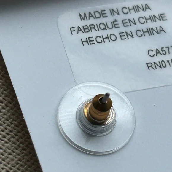 Sold- Kate Spade You’re A Gem Pave Halo Studs In Emerald Green Colour New - Picture 6 of 9